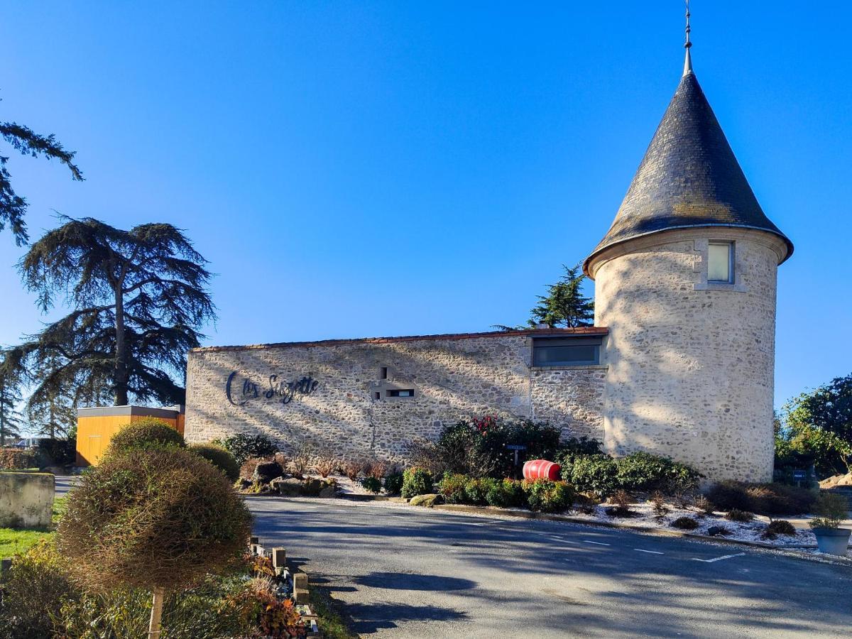 Hotel Chateau De La Barbiniere Saint-Laurent-sur-Sèvre Dış mekan fotoğraf